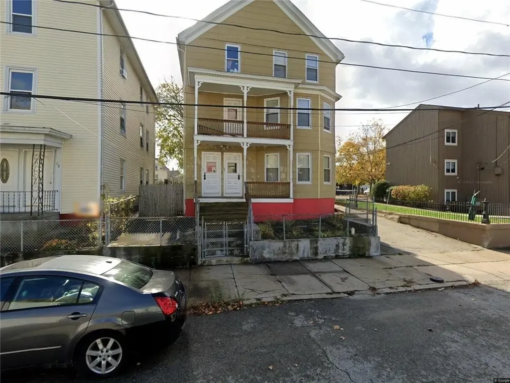 62 Anthony Avenue Pawtucket RI 02860