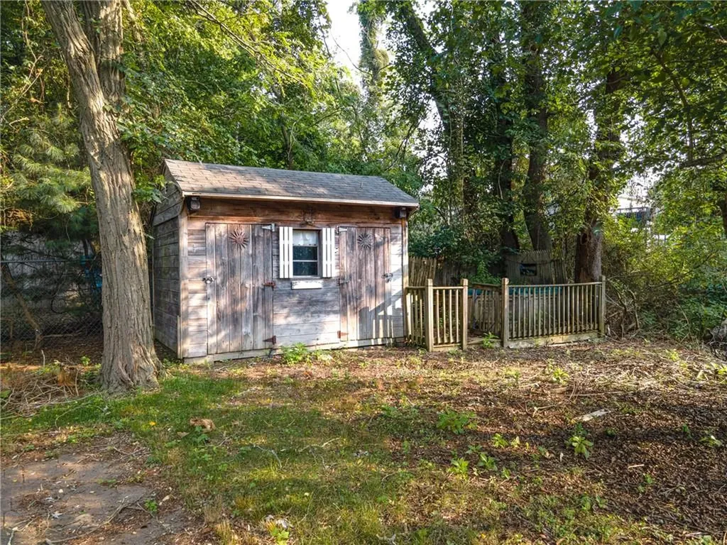 75 Glenco Road Warwick RI 02889