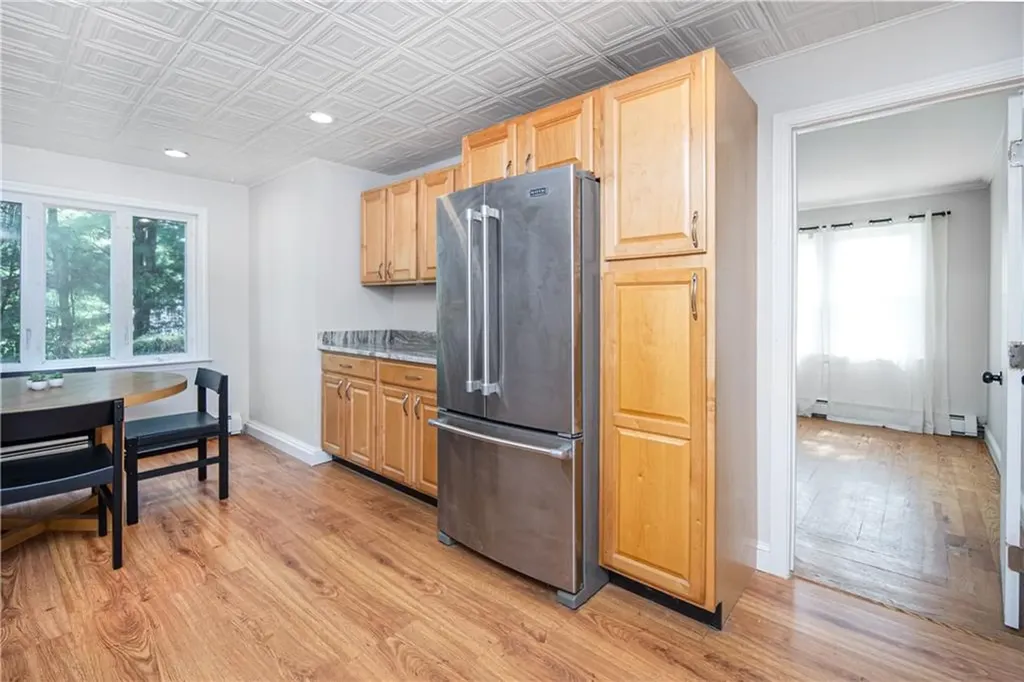 75 Glenco Road Warwick RI 02889