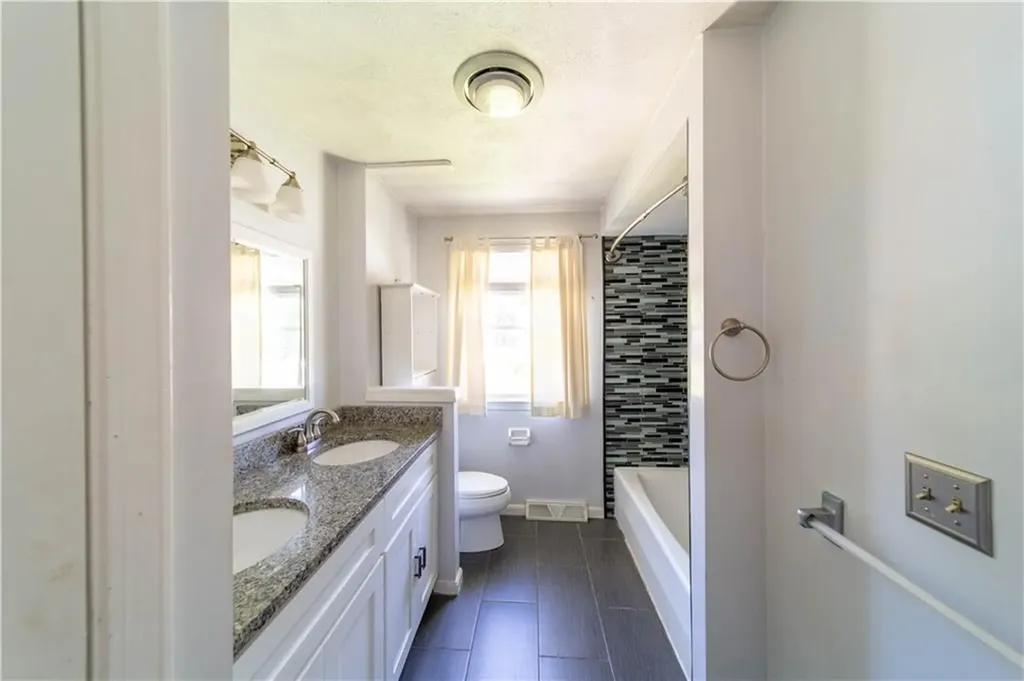 115 Pinewood Drive West Warwick RI 02893