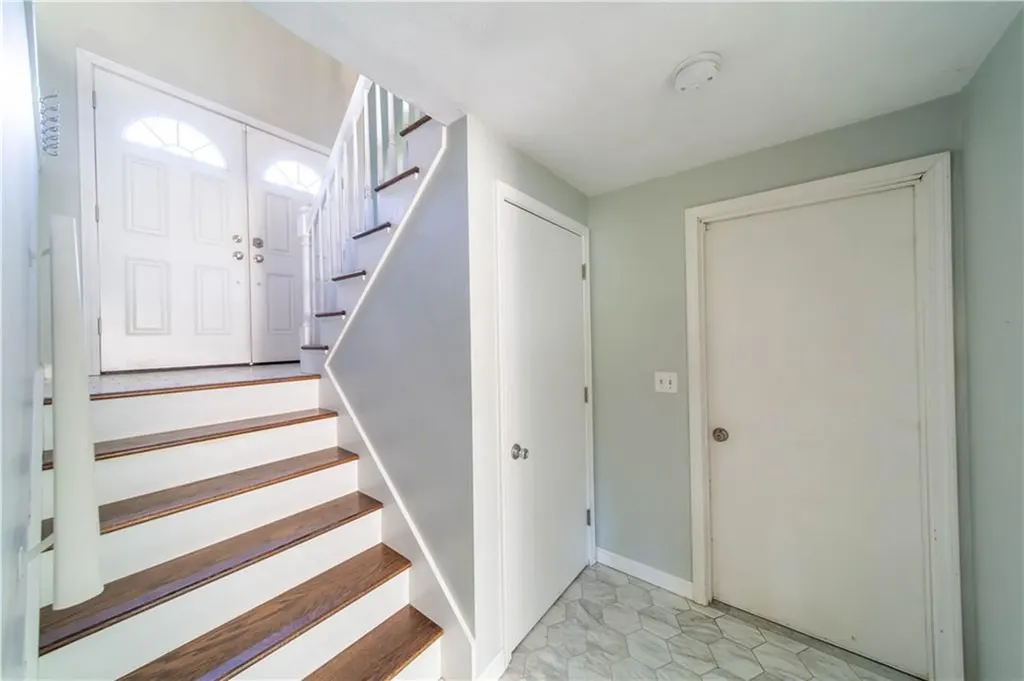 115 Pinewood Drive West Warwick RI 02893