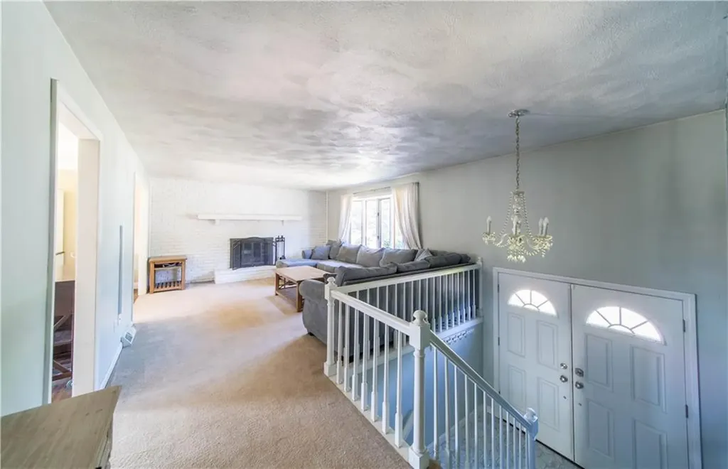 115 Pinewood Drive West Warwick RI 02893