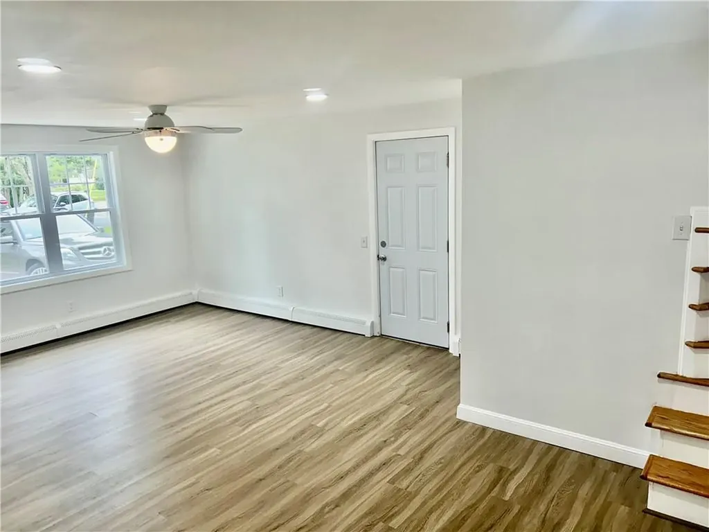 11 Manning Court Coventry RI 02816