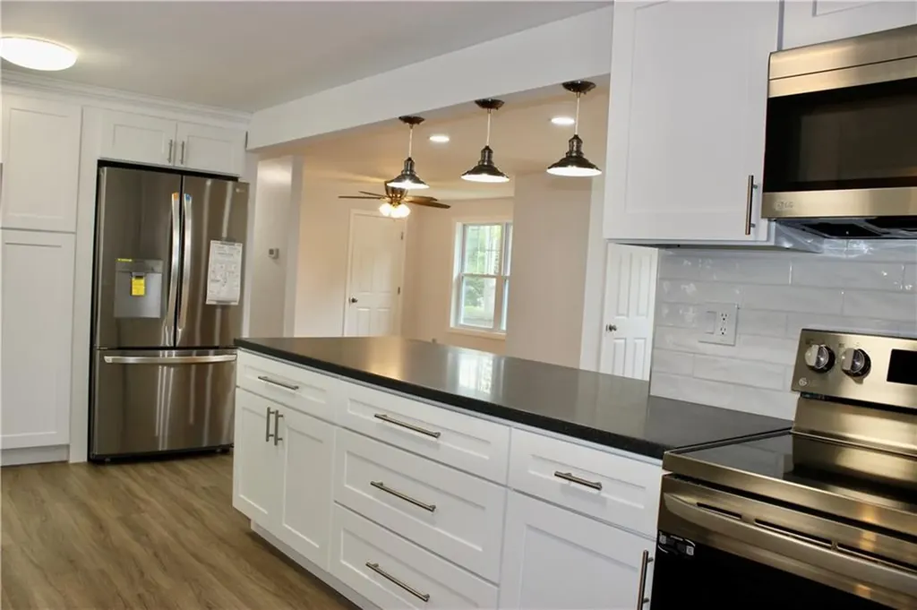 11 Manning Court Coventry RI 02816