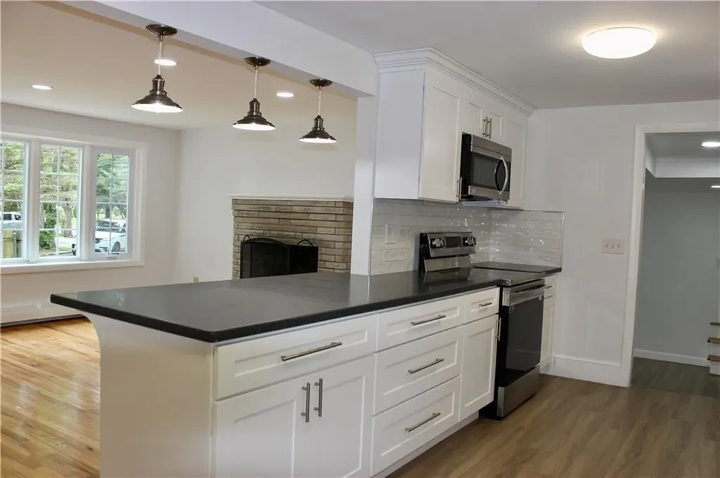 11 Manning Court Coventry RI 02816