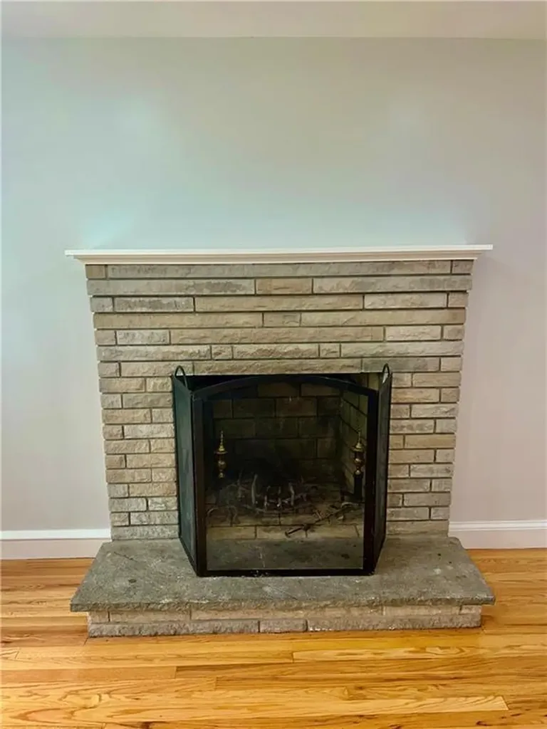 11 Manning Court Coventry RI 02816
