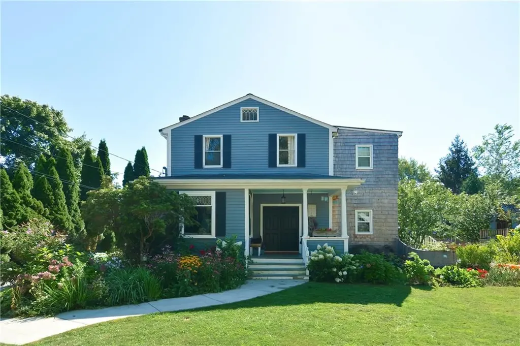 26 Howard Street Barrington RI 02806
