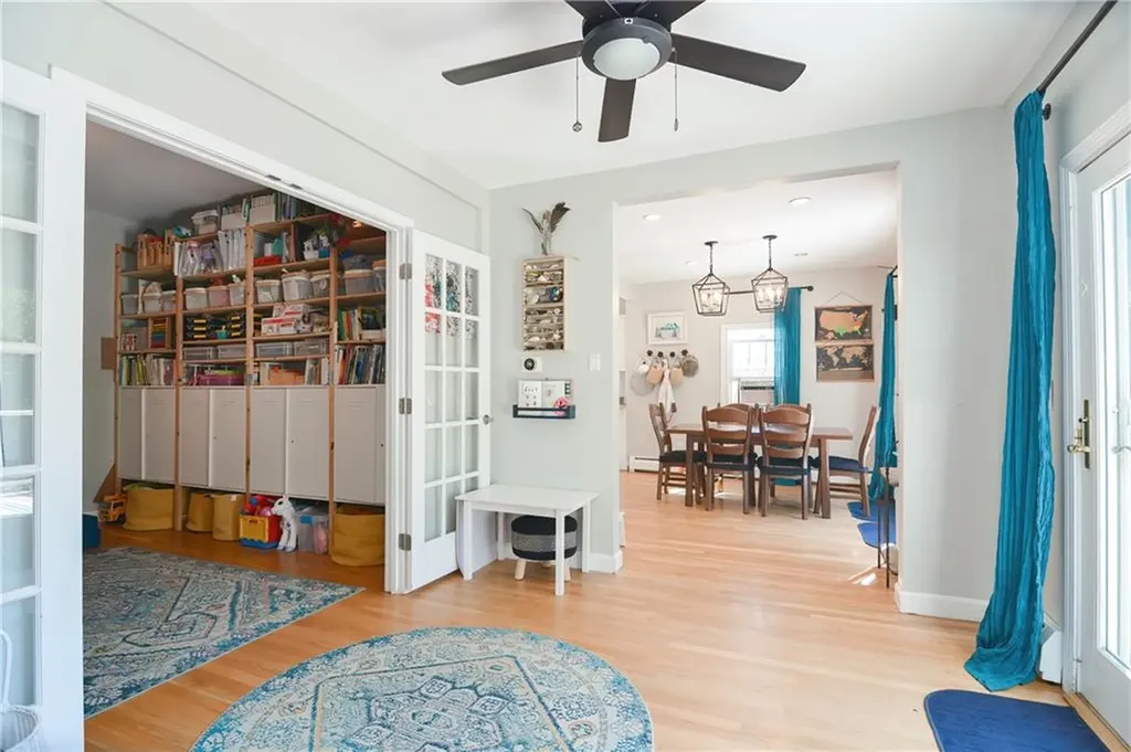 26 Howard Street Barrington RI 02806
