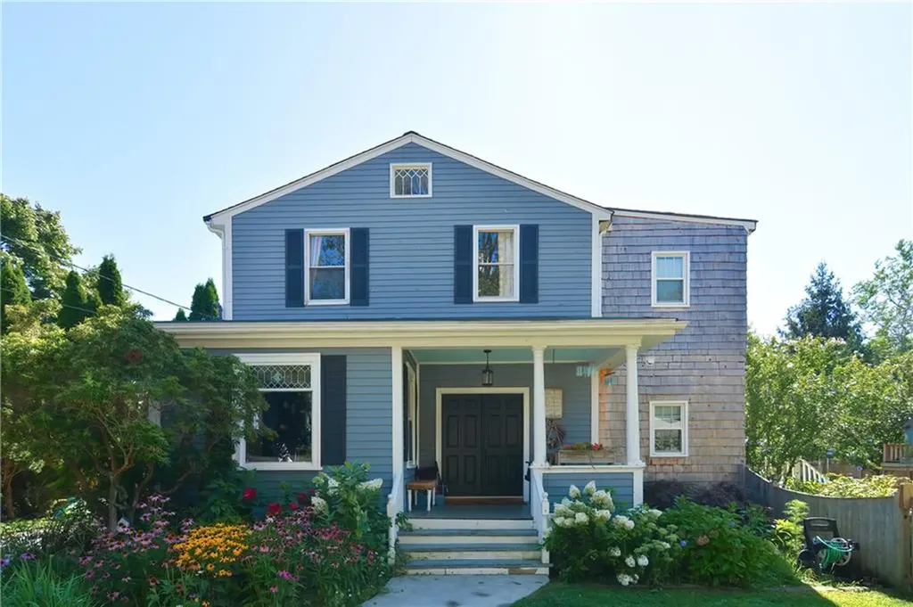 26 Howard Street Barrington RI 02806