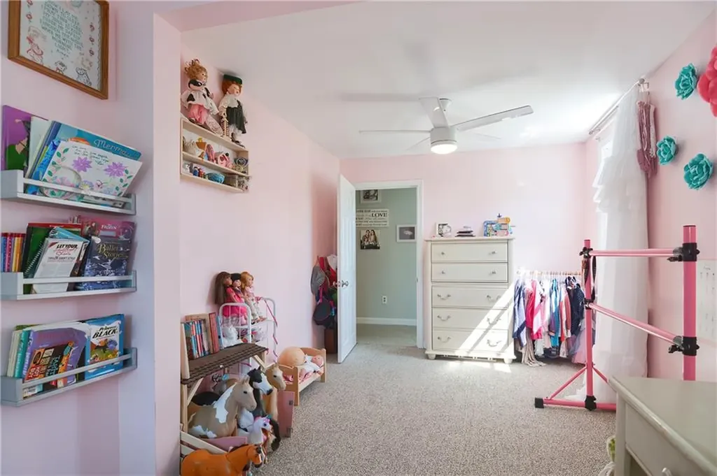 26 Howard Street Barrington RI 02806