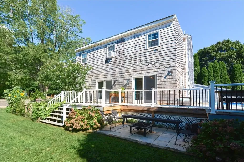 26 Howard Street Barrington RI 02806