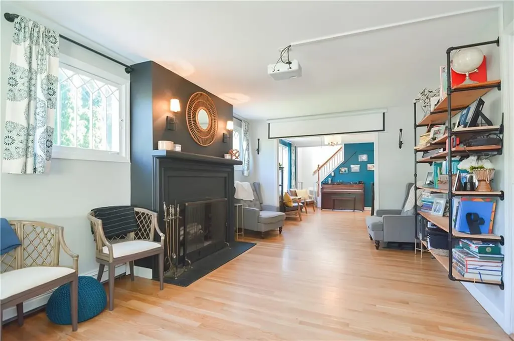26 Howard Street Barrington RI 02806