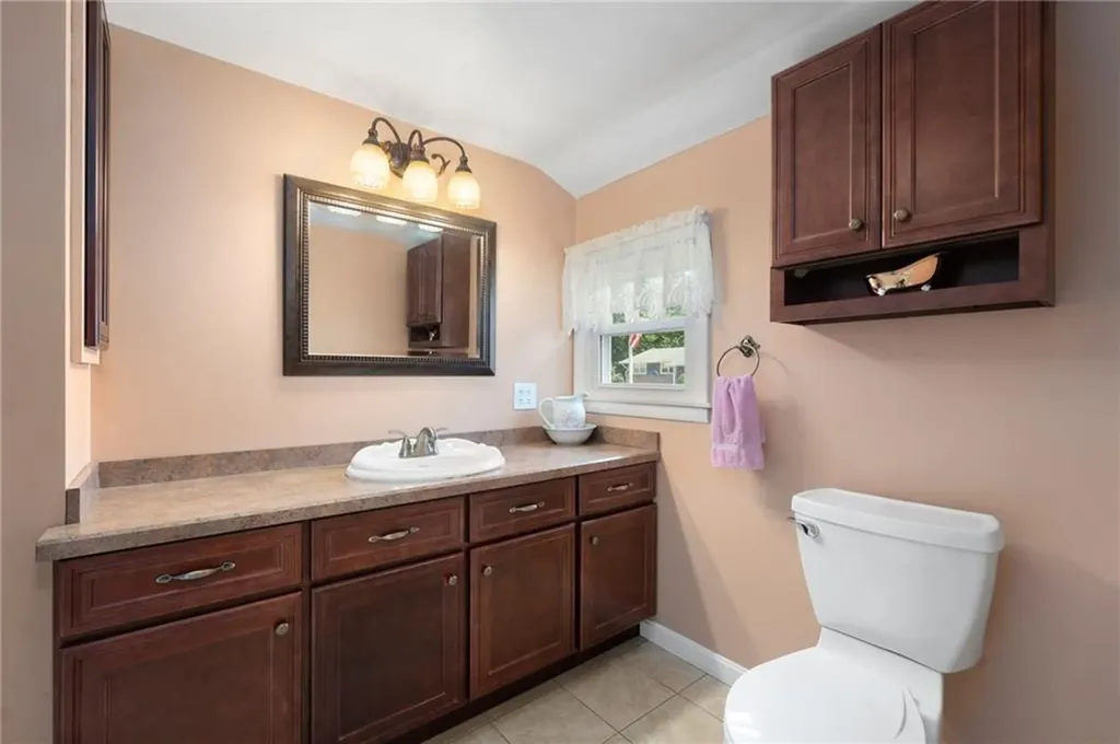 110 Sweetbriar Drive Cranston RI 02920