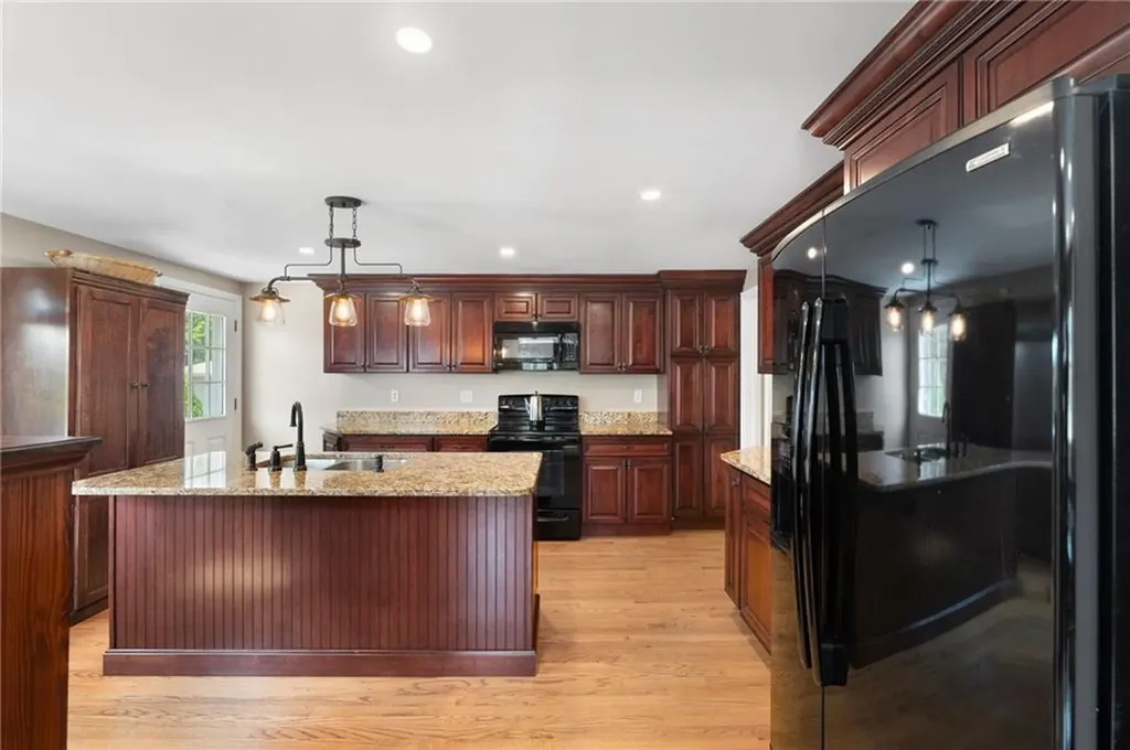 110 Sweetbriar Drive Cranston RI 02920