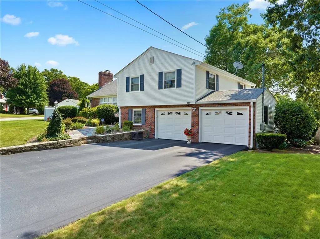 110 Sweetbriar Drive Cranston RI 02920