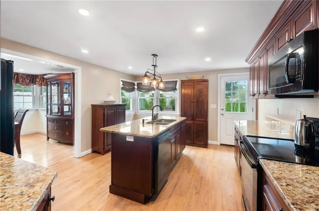 110 Sweetbriar Drive Cranston RI 02920