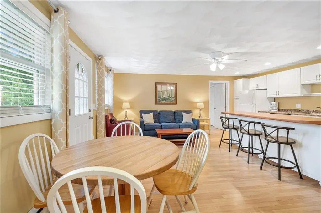 47 Westmoreland Street Narragansett RI 02882