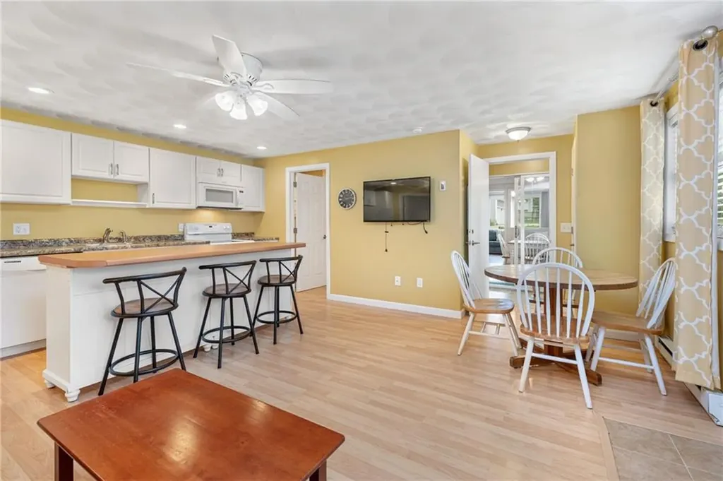 47 Westmoreland Street Narragansett RI 02882