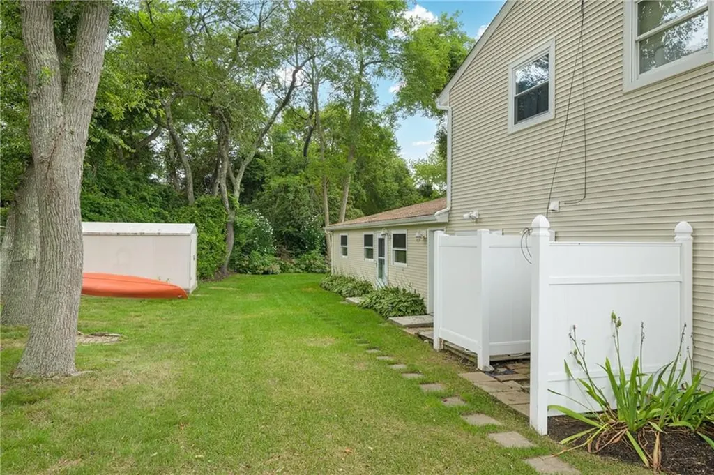 47 Westmoreland Street Narragansett RI 02882