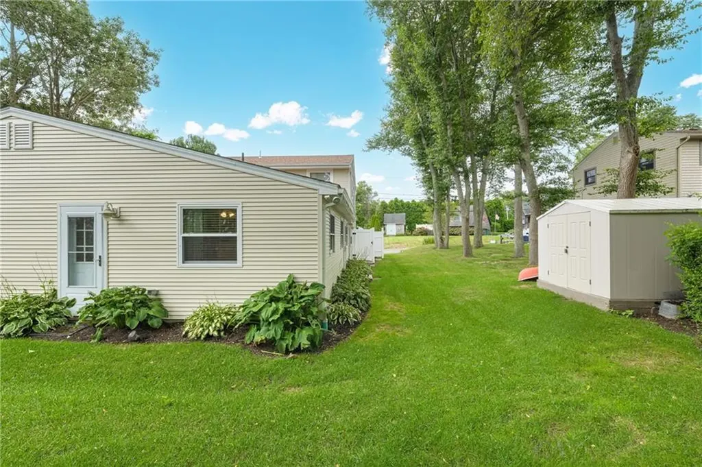 47 Westmoreland Street Narragansett RI 02882