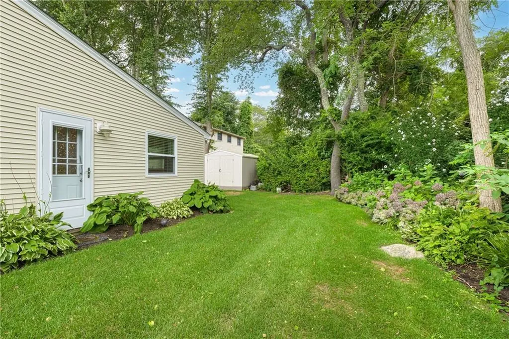 47 Westmoreland Street Narragansett RI 02882