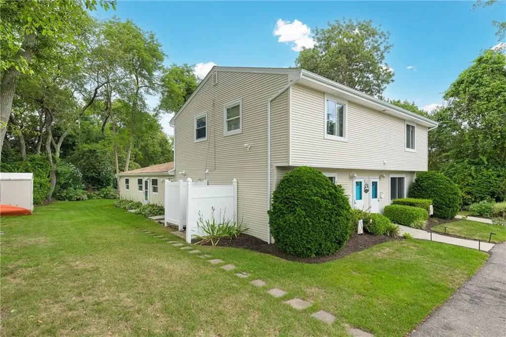 47 Westmoreland Street Narragansett RI 02882