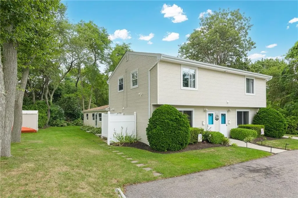 47 Westmoreland Street Narragansett RI 02882