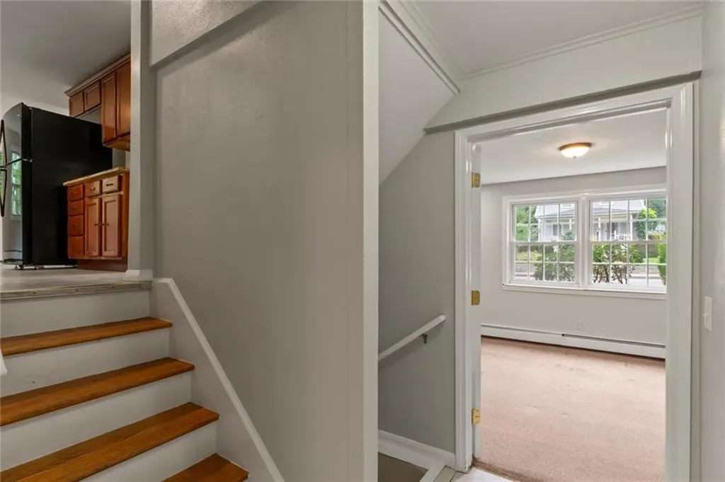 37 Highland Avenue Coventry RI 02816