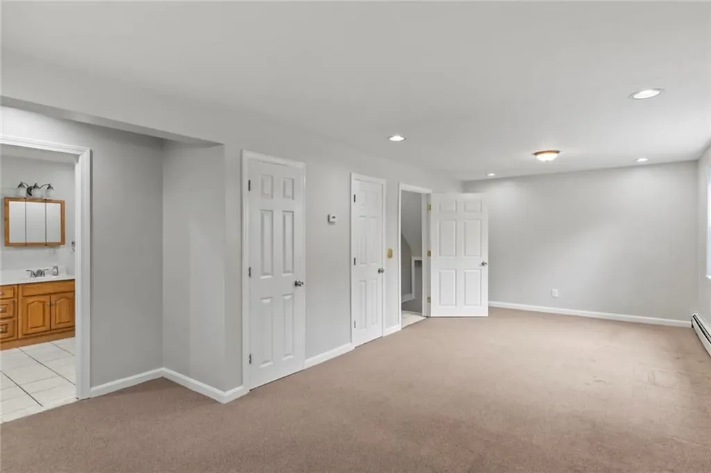 37 Highland Avenue Coventry RI 02816
