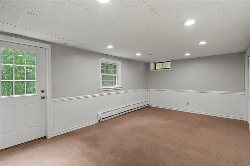 37 Highland Avenue Coventry RI 02816