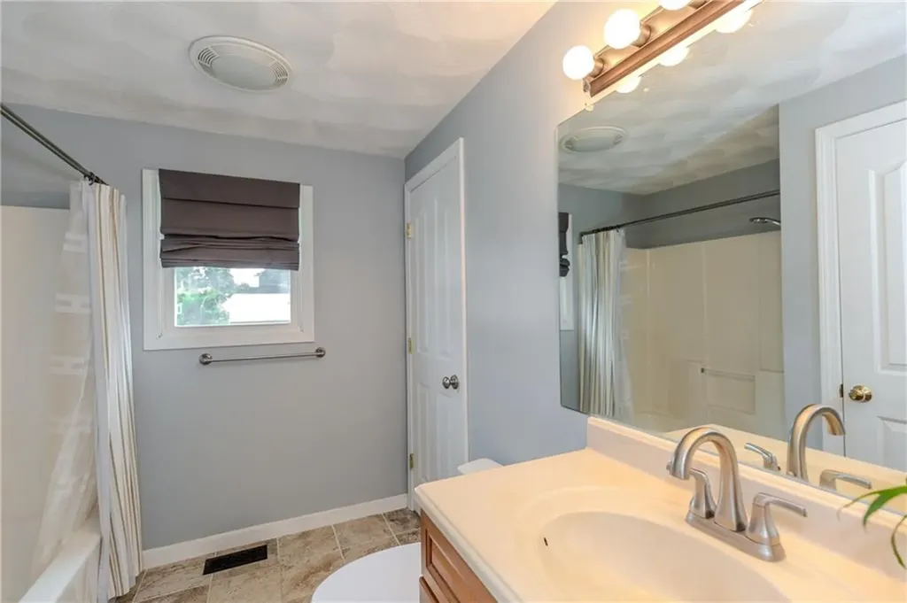 110 Shand Avenue Warwick RI 02889