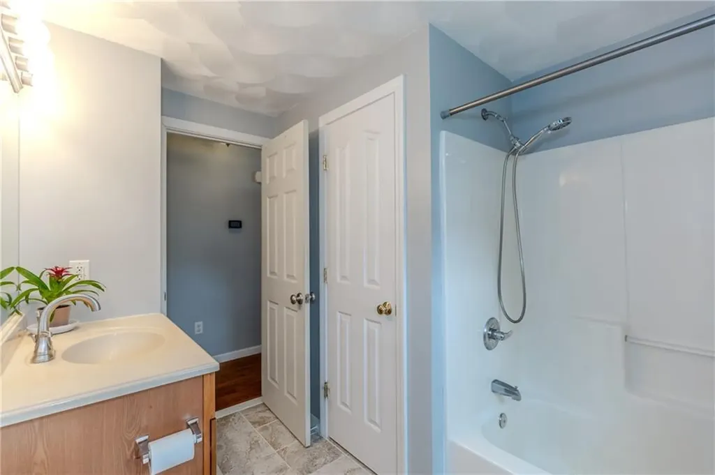 110 Shand Avenue Warwick RI 02889