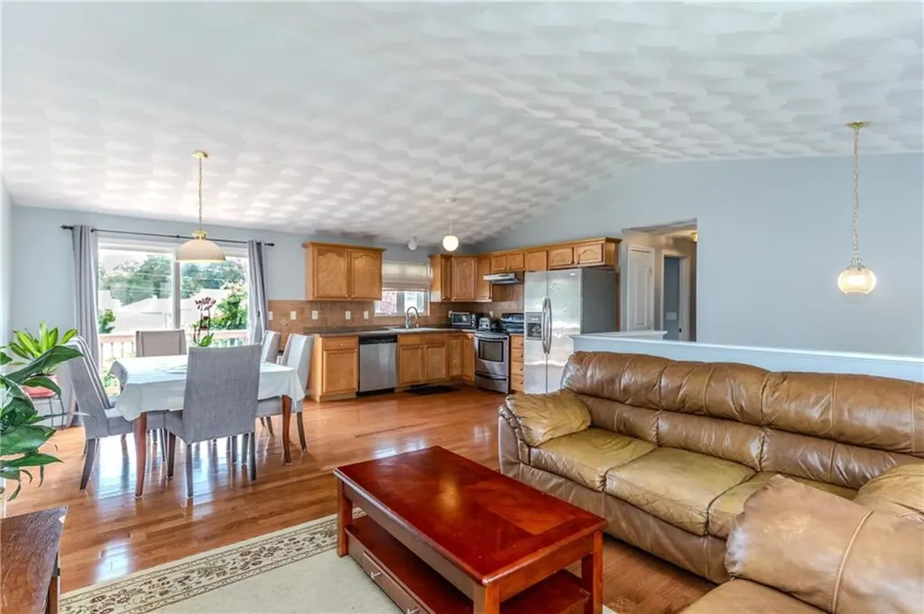 110 Shand Avenue Warwick RI 02889