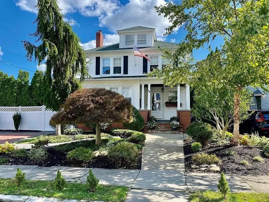 24 Elmcrest Avenue Providence RI 02908