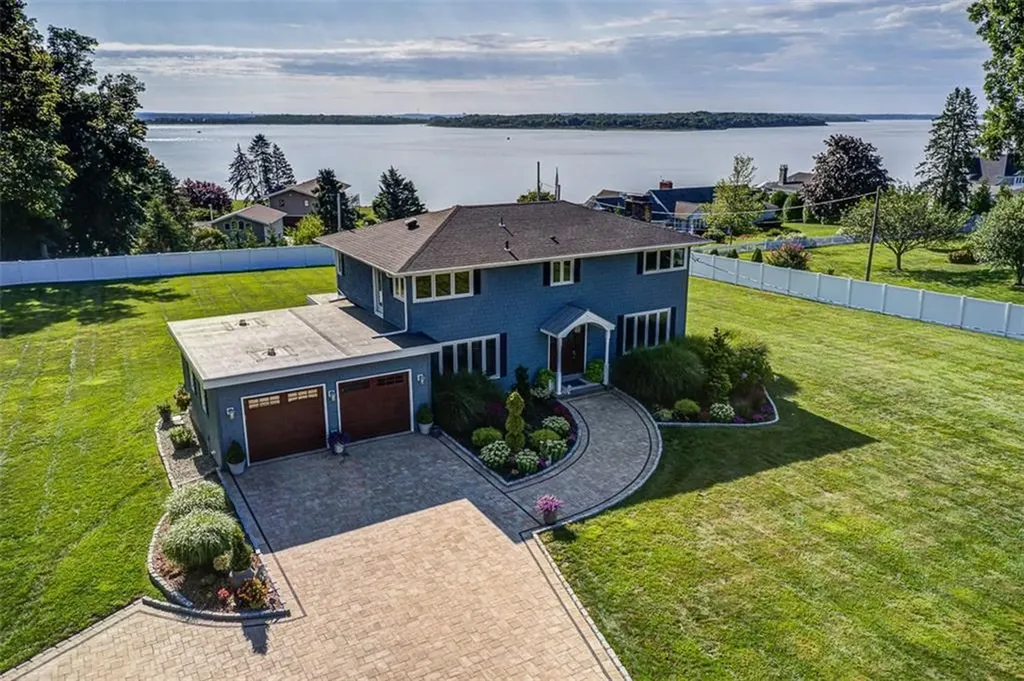 1258 Warwick Neck Avenue Warwick RI 02889