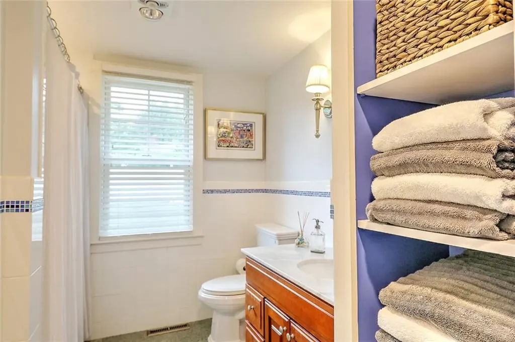 30 Lisa Lane Warwick RI 02889