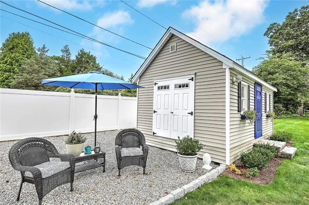 30 Lisa Lane Warwick RI 02889