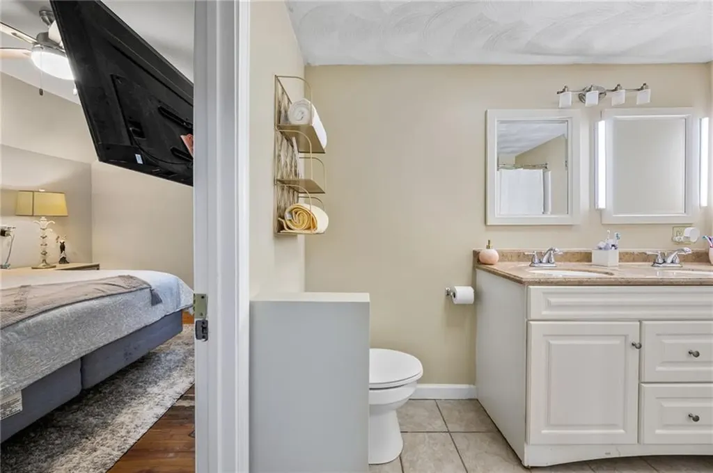 91 Woodbury Street Pawtucket RI 02861