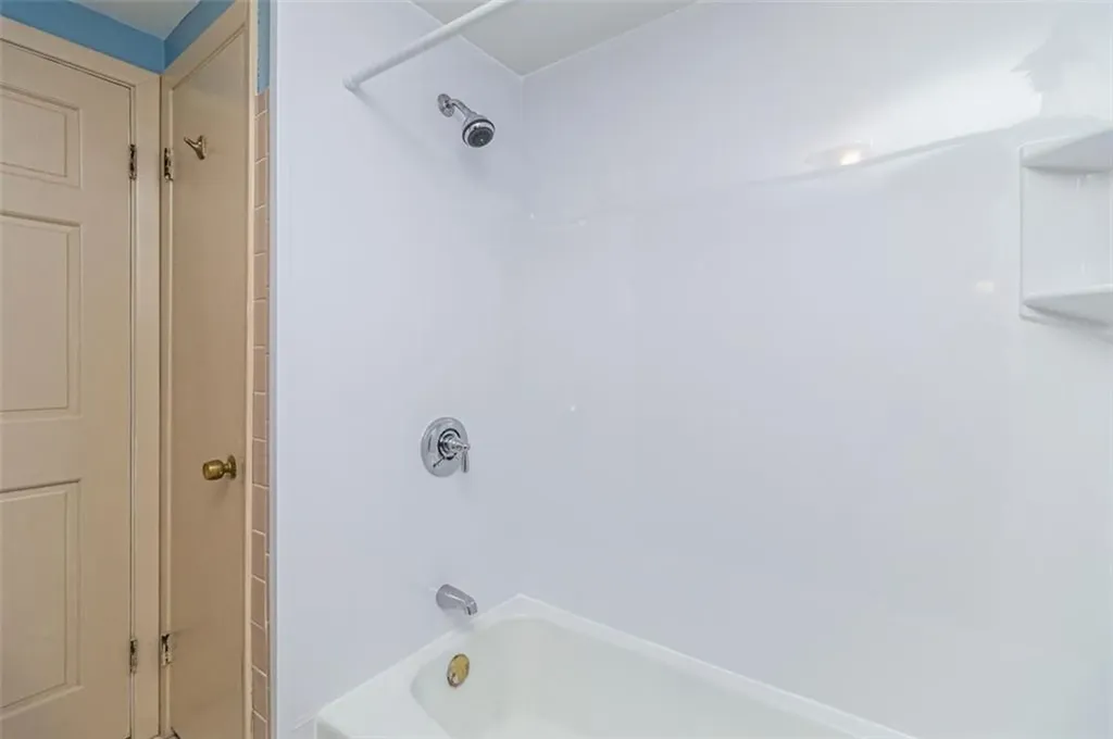 16 Maplewood Drive Coventry RI 02816