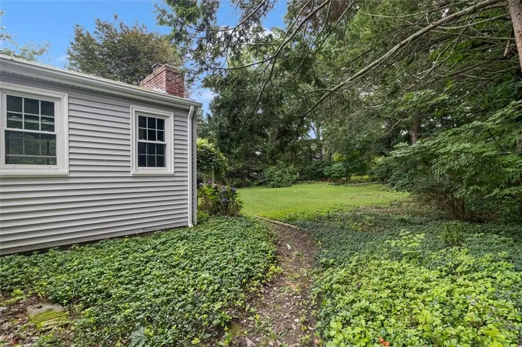 16 Maplewood Drive Coventry RI 02816
