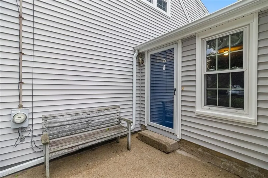 16 Maplewood Drive Coventry RI 02816