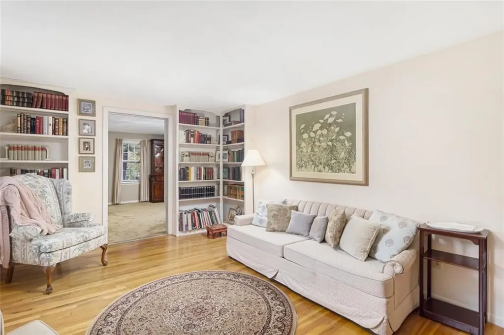 16 Maplewood Drive Coventry RI 02816