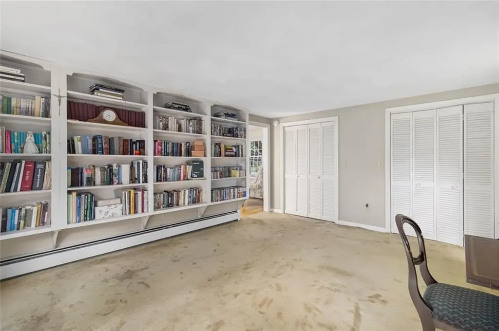 16 Maplewood Drive Coventry RI 02816