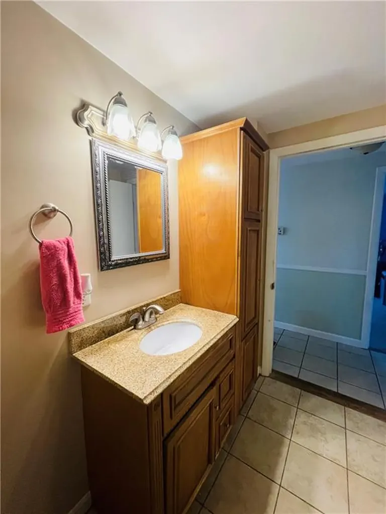 66 Collingwood Drive Warwick RI 02886