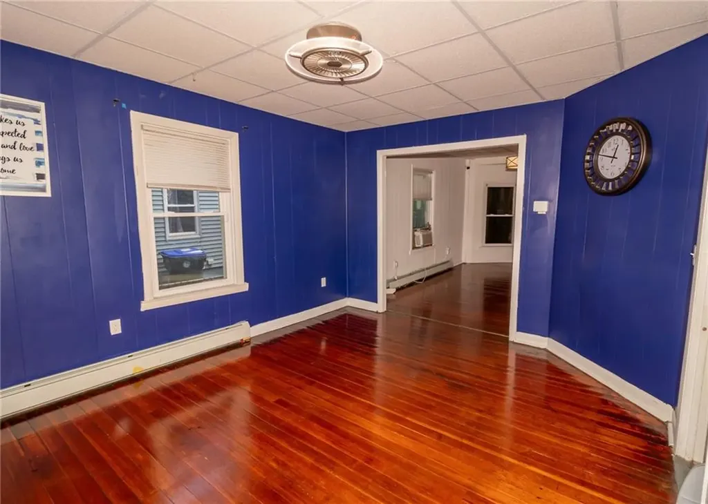 44 Gladstone Street Providence RI 02905