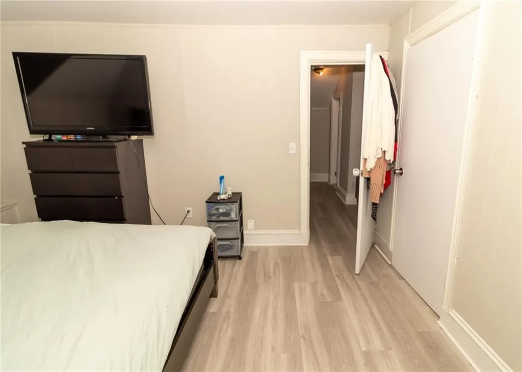 44 Gladstone Street Providence RI 02905