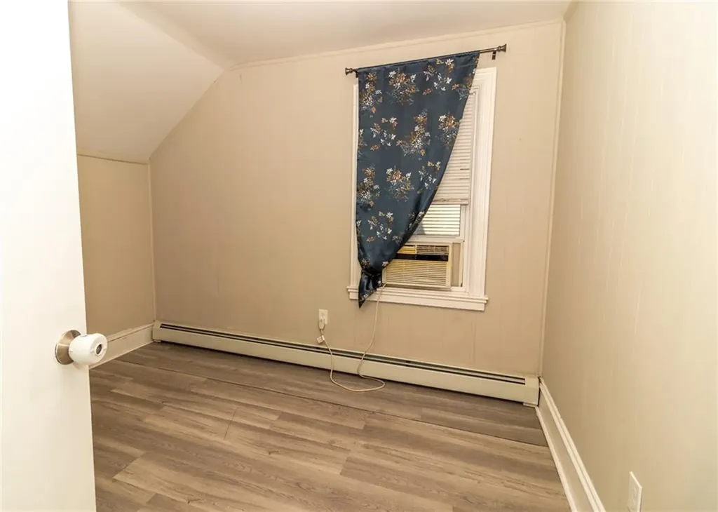 44 Gladstone Street Providence RI 02905