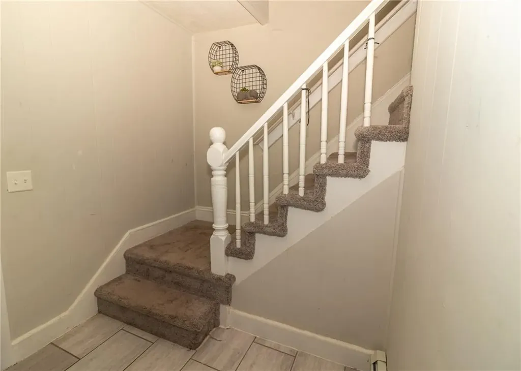 44 Gladstone Street Providence RI 02905