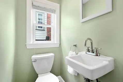 26 10th Street Providence RI 02906