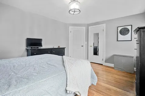 26 10th Street Providence RI 02906